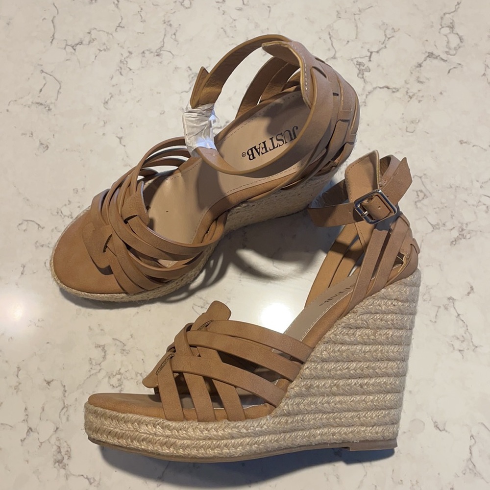 JustFab - Amelie Wedges - Camel